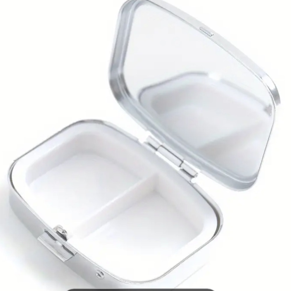 NEW! First Aid Kit Pill Box - Picture 5 of 7